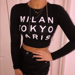 Forever 21 Small Black Long Sleeve Crop Top